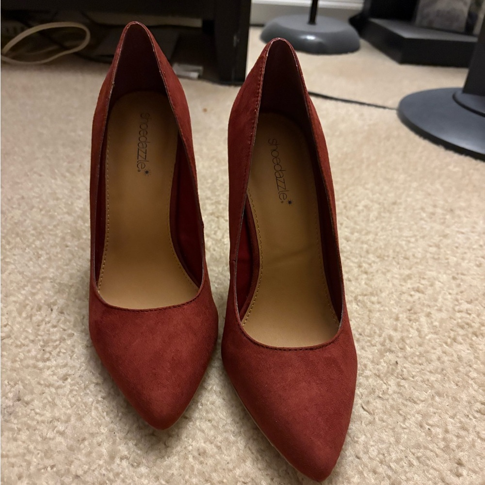Shoe Dazzle Brick Brown Heels Classic Pointed-Toe Pumps